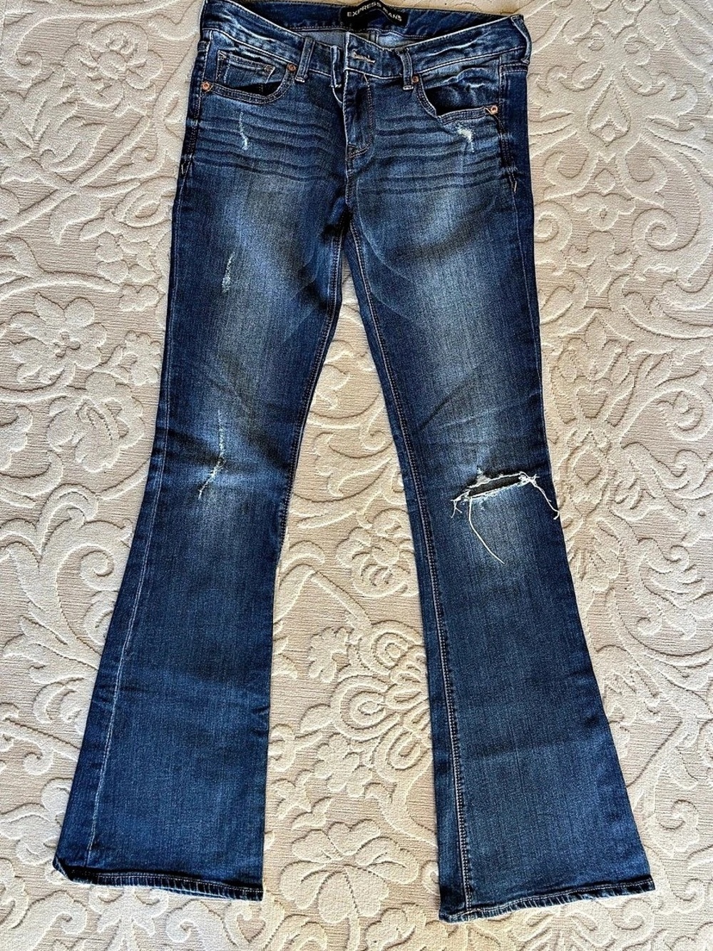 Express Stella Low Rise Slim Flare Jeans Blue size 8